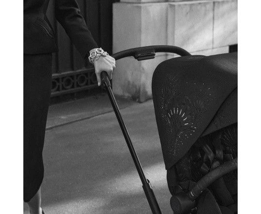 Прогулянкова коляска Cybex ePriam La Parisienne
