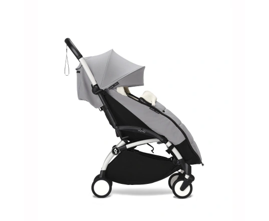 Прогулянкова коляска Stokke YOYO³ з 6 місяців Stone  (шасі White)