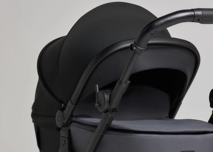 Купити Люлька Anex Air-X Travel Cot - Black з доставкою по Україні | KIDSLINE-47 - зображення