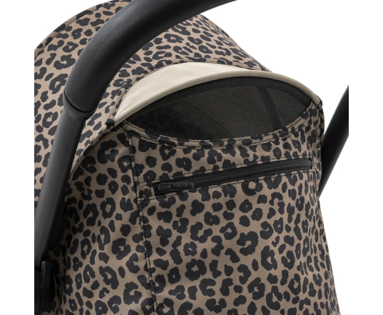 Прогулянкова коляска Stokke YOYO³ з 6 місяців Leopard (шасі Black)