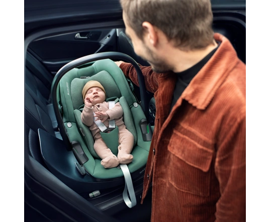 Автокрісло Maxi-Cosi PEBBLE 360 - essential black