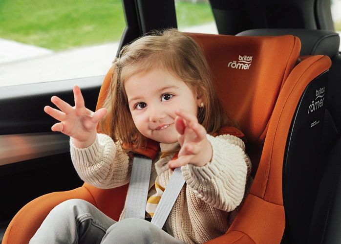 Britax R&ouml;mer Dualfix PRO M LUX Soft Taupe в использовании