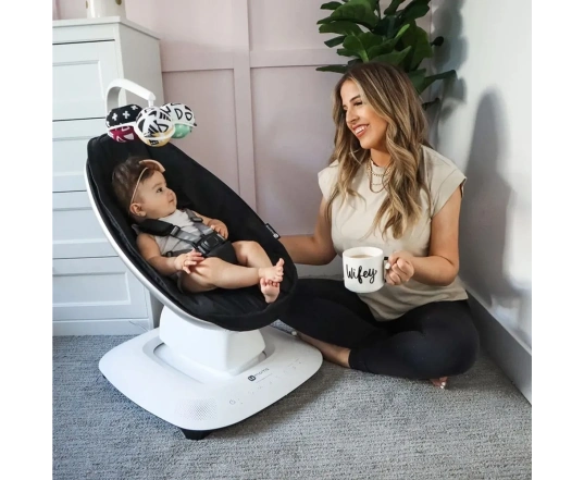 Шезлонг качалка 4Moms MAMAROO 5.0 - classic black 