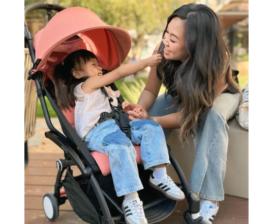 Прогулянкова коляска Stokke YOYO³ з 6 місяців Ginger (шасі White)