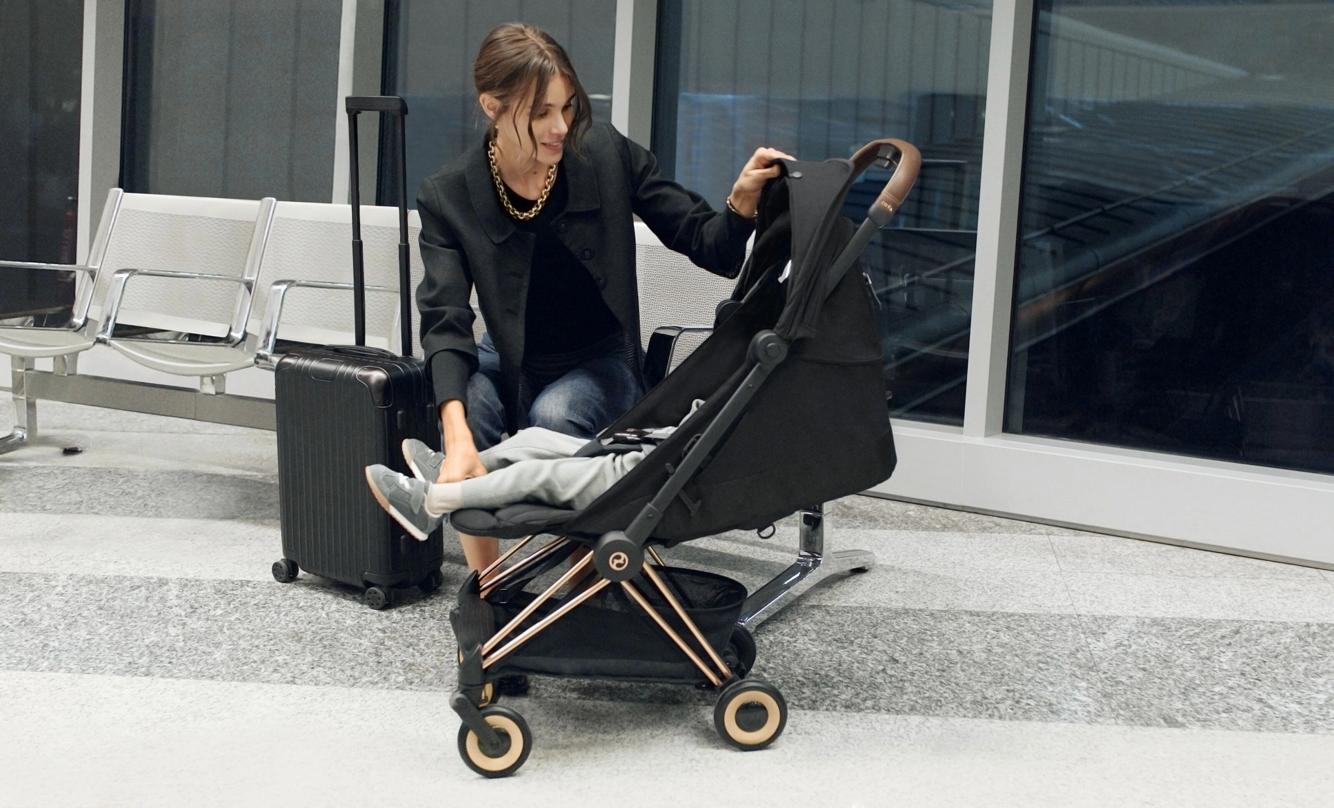 Cybex Coya ергономічне сидіння