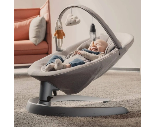 Шезлонг - качалка NUNA Leaf Grow с игрушечной дугой Granite, серый
