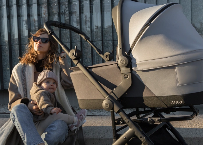 Купити Люлька Anex Air-X Travel Cot - Black з доставкою по Україні | KIDSLINE-49 - зображення
