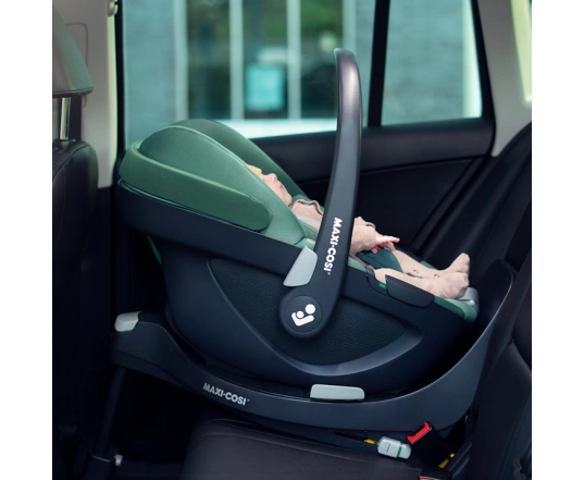 Автокрісло Maxi-Cosi PEBBLE 360 - essential black