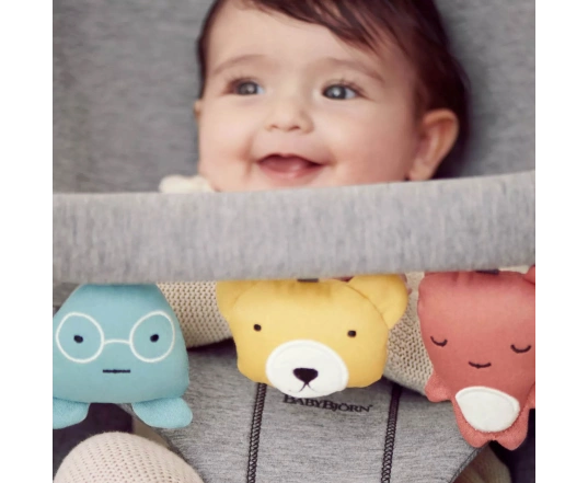 Дуга з мягкими играшками до шезлонгу-качалке BabyBjörn - 3D Jersey