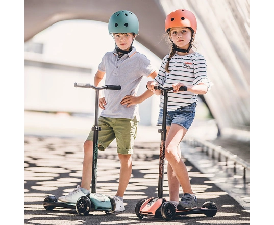 Самокат Scoot and Ride серії Highwaykick-5 з колесами що світяться персик, 5+ до 80кг