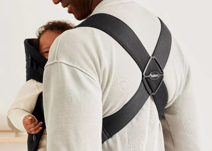 Купити Рюкзак-кенгуру Bebé Mini BabyBjörn (тканина 3Д трикотаж) - Бежевий з доставкою по Україні | KIDSLINE-49 - зображення