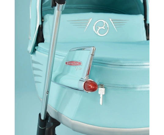 Универсальная коляска Cybex ePriam 2 в 1 Jeremy Scott Car