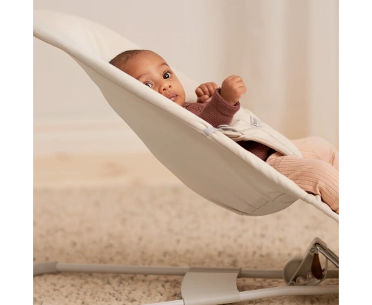 Крісло-шезлонг Balance Soft BabyBjörn (тканина бавовна) -  сірий, світло беежвий