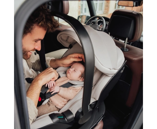 Автокрісло Britax Römer BABY-SAFE PRO STYLE з платформою VARIO BASE 5Z - carbon black