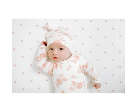 Шапочка з трикотажного мусліну Aden + Anais rosettes