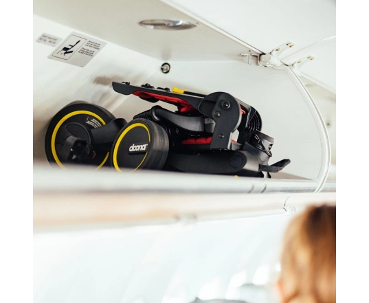 Складной трехколесный велосипед Doona Liki Trike S1 Flame Red