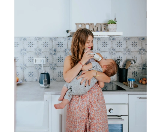 Подогреватель бутылочек Babymoov NutriSmart (автомобильный и домашний)
